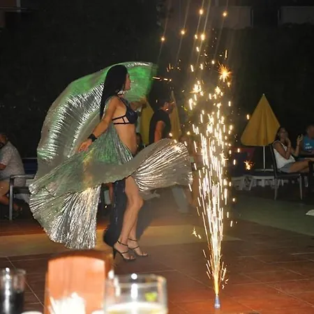 Odeon Apart Hotel *
